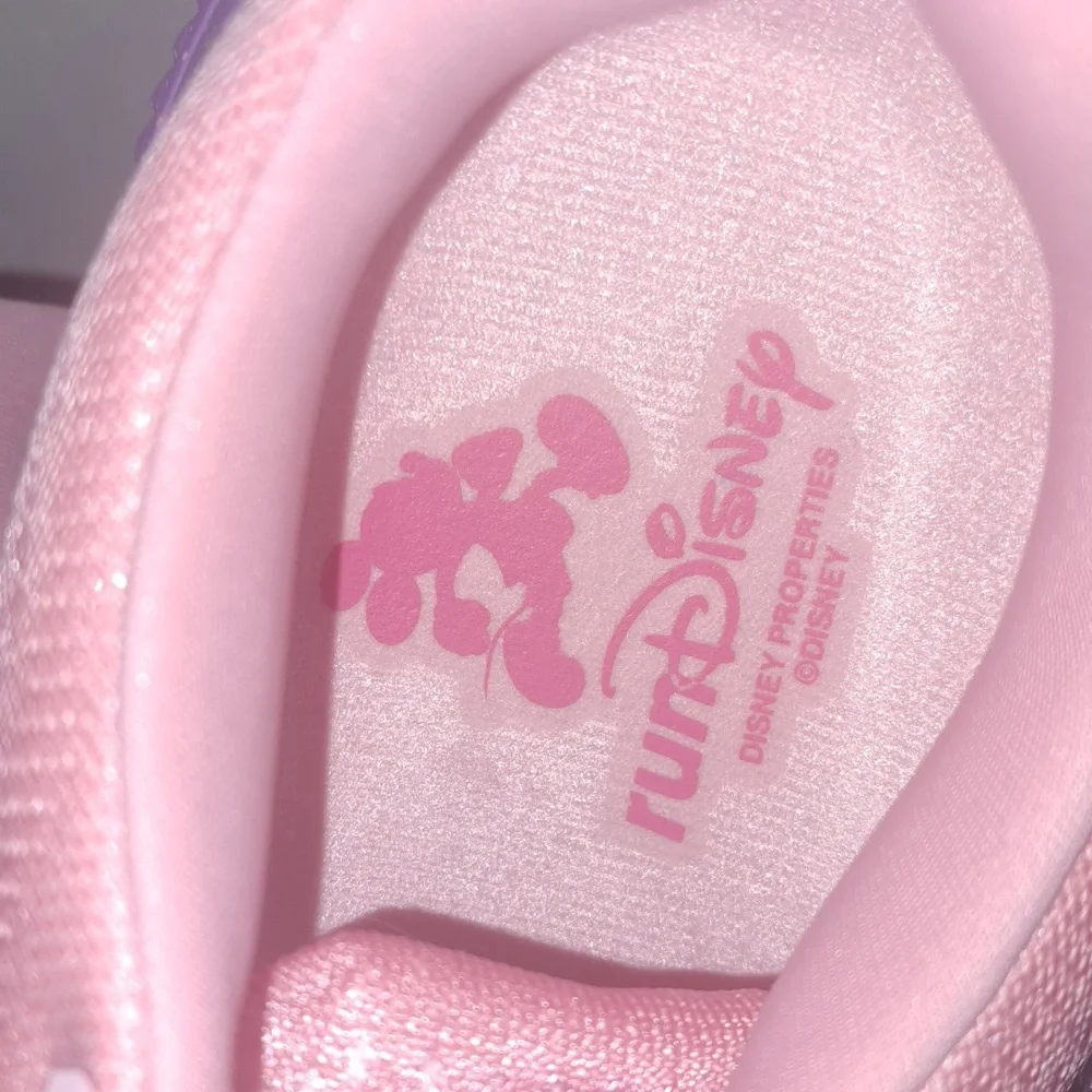 NEW,Brooks,Ghost 17,runDisney,Rapunzel,Tangled shoe,sizes (9.5) Medium (B) - Picture 4 of 16